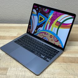 2020 13" MacBook Pro - 2.0 GHz i5 - 16GB - 500GB - 87% Battery