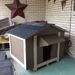 “Large Doghouse For A Golden Retriever Dog 🐶 Size”(newly Built)