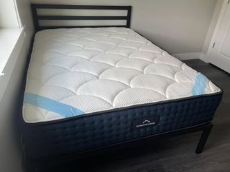 DreamCloud Premier Queen Mattress