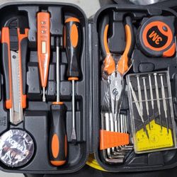22 Piece Home Tool Set