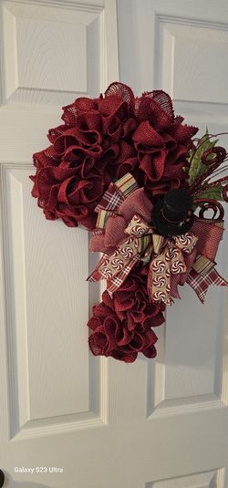 Candy Cane Wreath