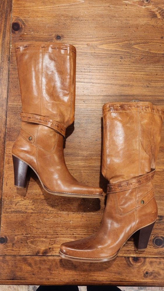Women's BRONX Kenny
Brown Leather Boot 8.5
