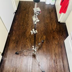 DW5000 Cymbal Stand In Excellent Condition 