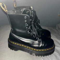 Dr. Martens *cute*