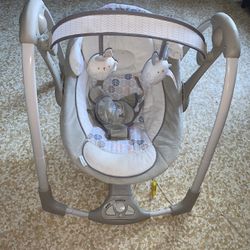 Ingenuity Swing 'n Go Hugs & Hoots 