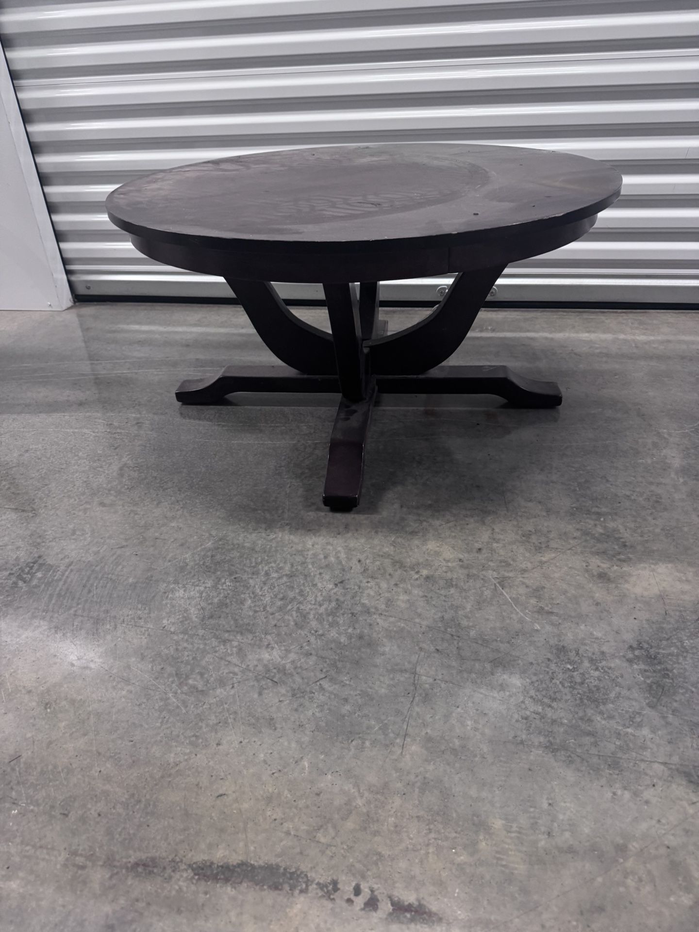 LARGE ROUND WOOD COFFEE TABLE