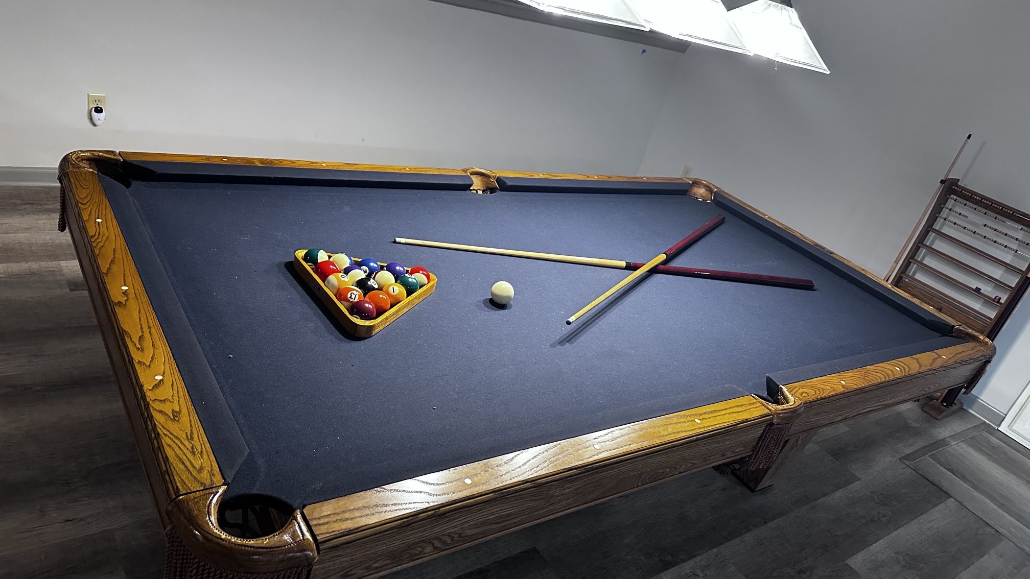 8ft Brunswick Billiards dakota ii pool table