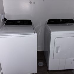 Whirlpool washer is & Dryer  *Pick Up Only*