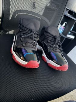 Jordan Bred 11s size 10