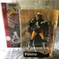 Brett Favre 2002 McFarlane Sportspick NFL Series, NEW