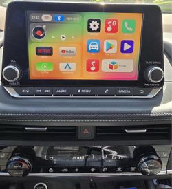 Watch Netflix on your car. Video Box with HDMI