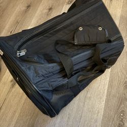 Soft Side Cat Or Small Dog  Carrier