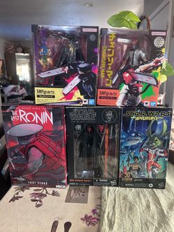 Action figure lot