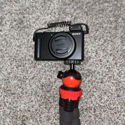 Sony - ZV- 1F Vlog Camera