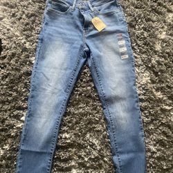 Woman’s Levi’s 
