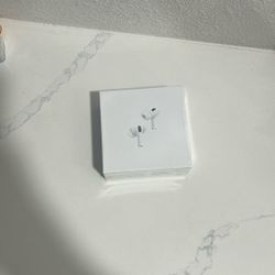AIRPODS PRO (2ND GENERATION)
