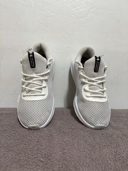 Underarmor tennis shoes Good Condition Size 11 20
