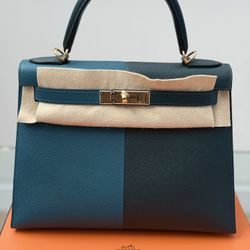 New 2024 Hermes Kelly Sellier 28 Casaque Vert Cypres/Vert Bosphore Epsom Bag