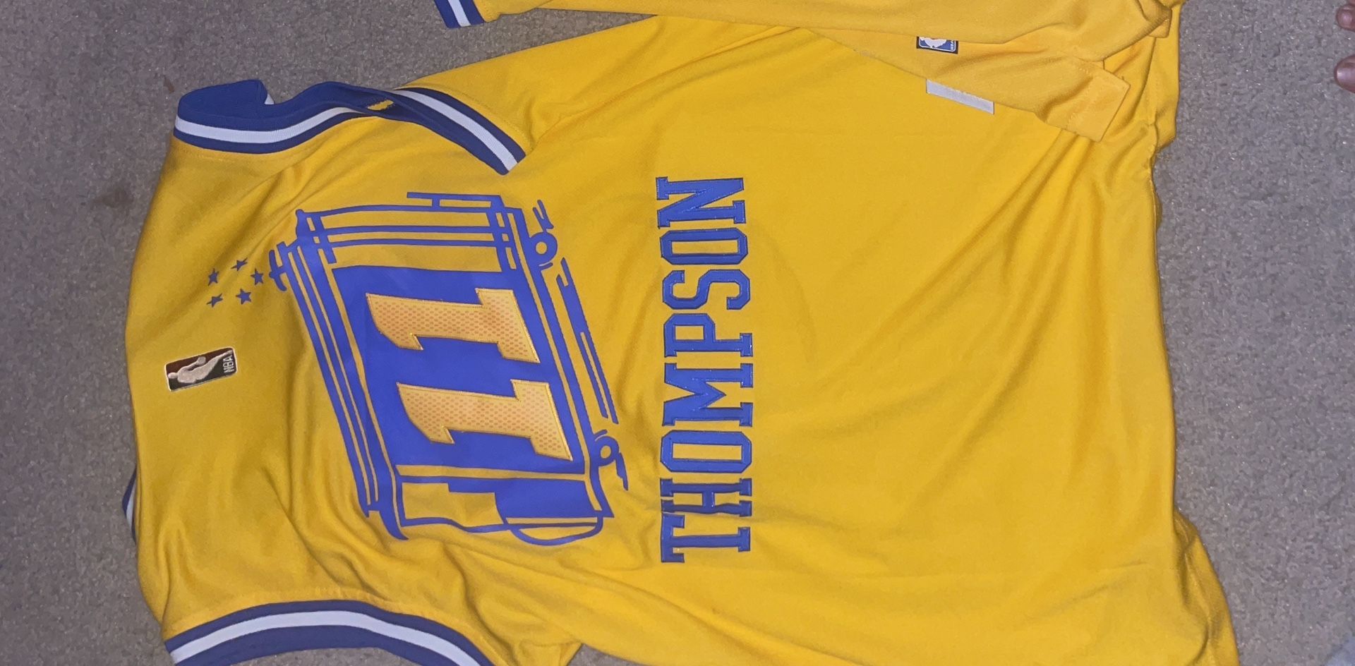 Klay Thompson #11 “The City” Golden State Warriors Jersey – Adidas Men’s Medium