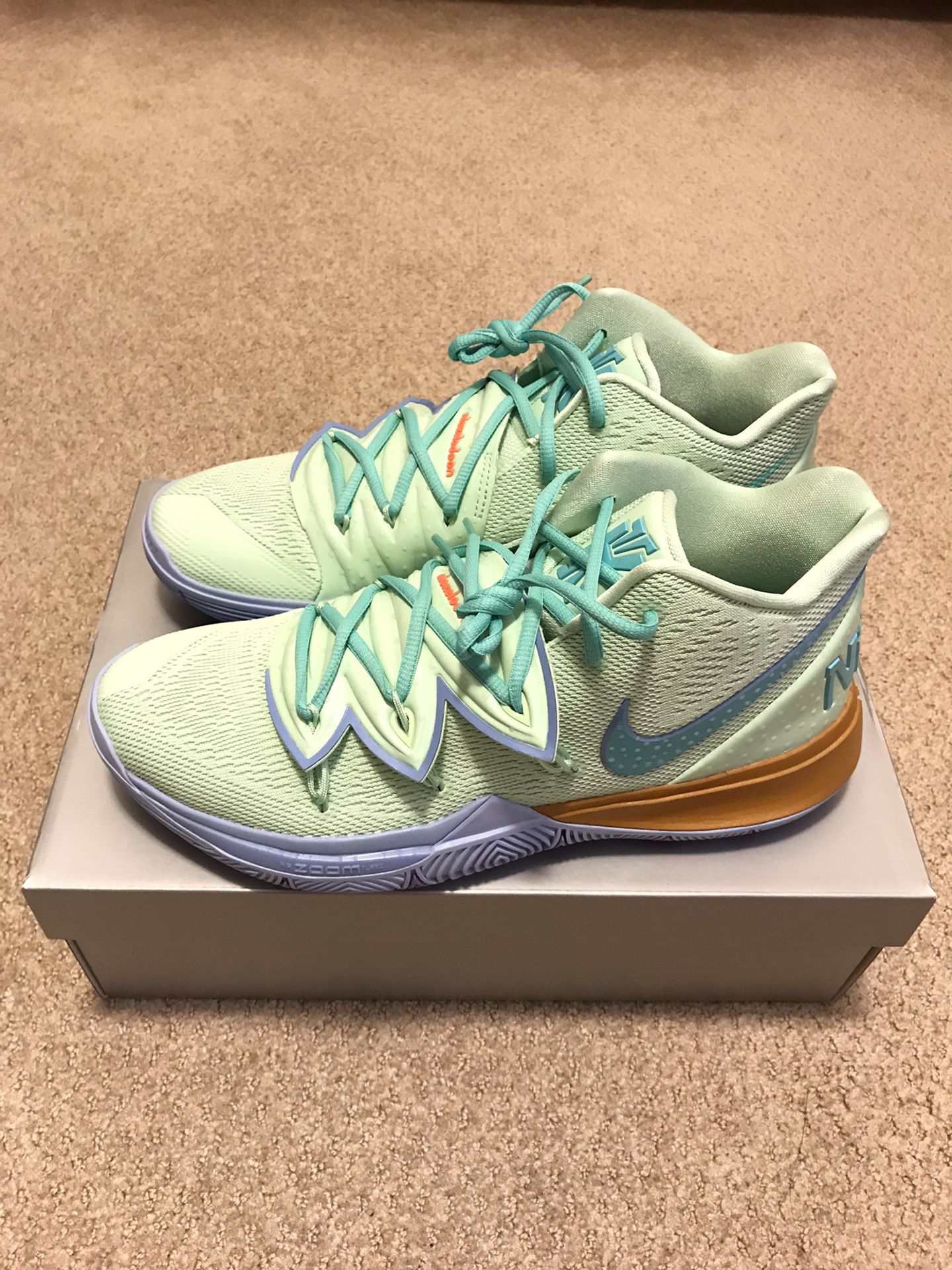 Nike Squidward Tentacles Kyrie Irving 5 Size 10.5