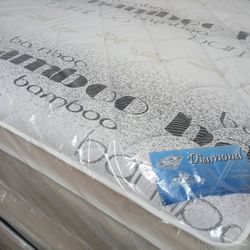 $350 King Pillow Top Mattress 14 Inches Thick Brand New Free Delivery Same Day 