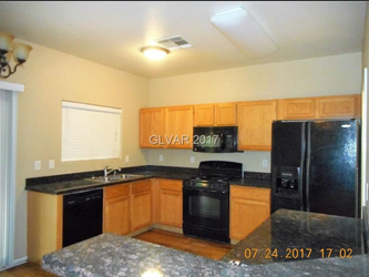 Microwave, dishwasher, gas range black