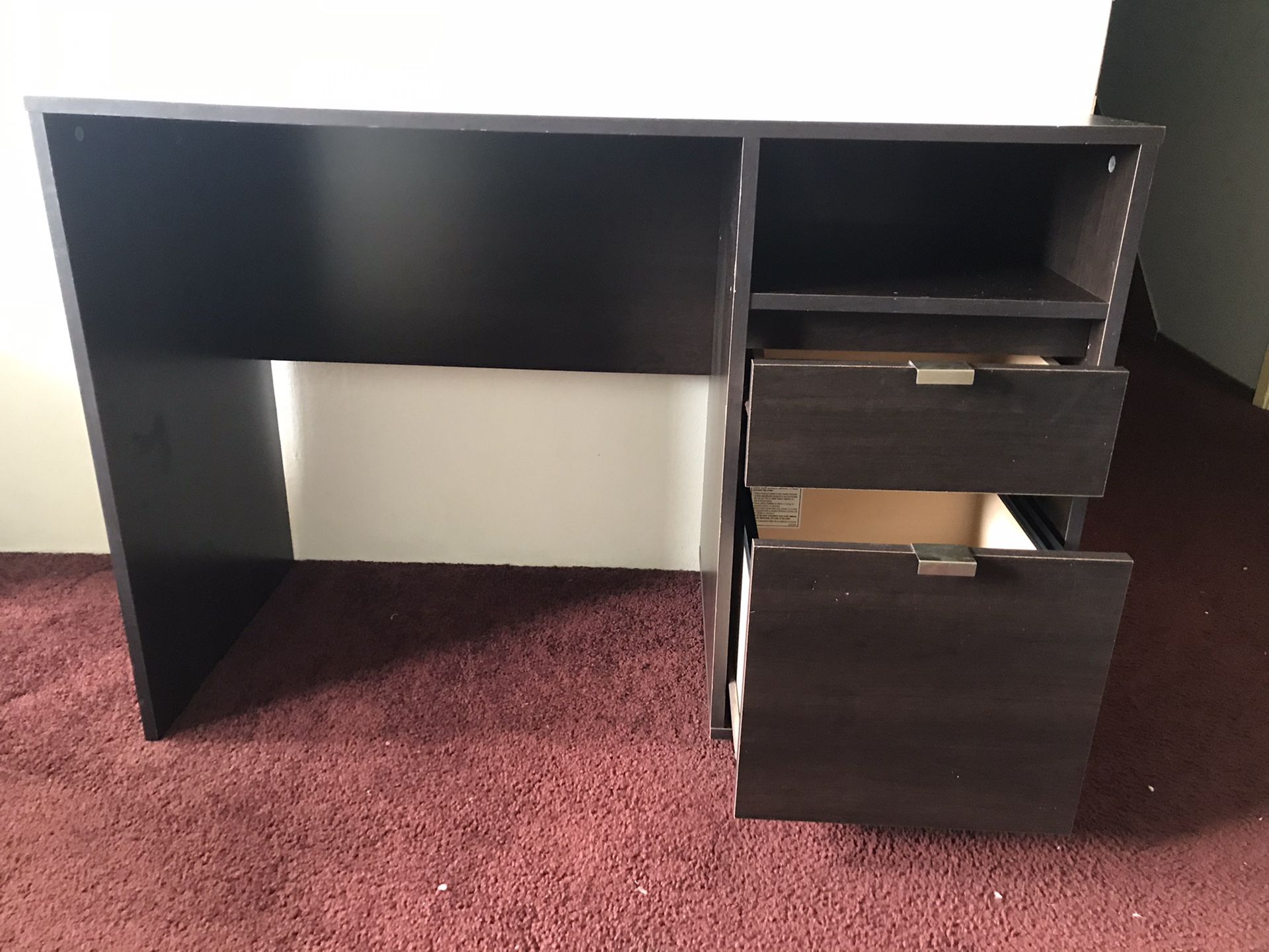 FREE Desk & Chair. Pick up today!