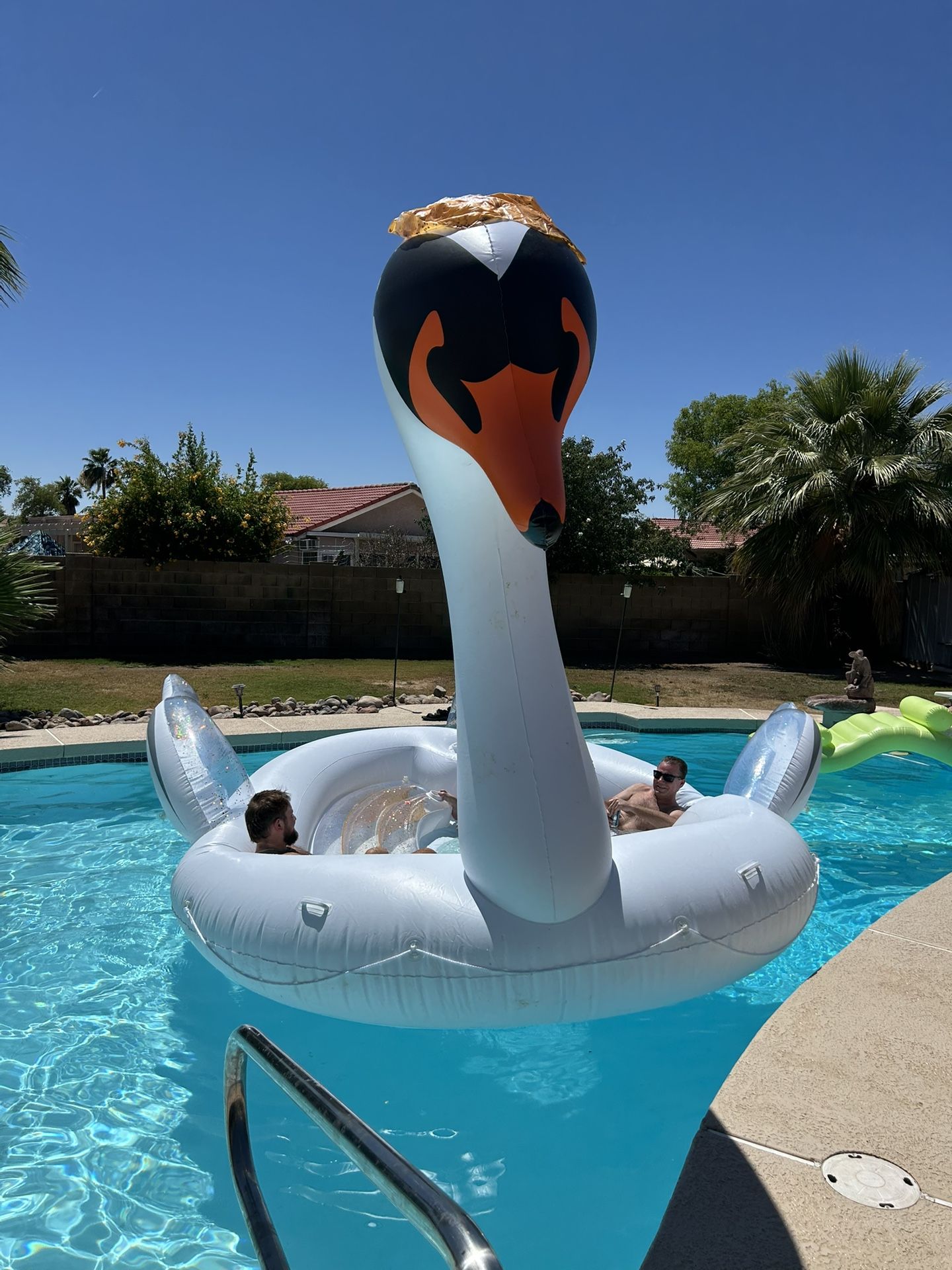 massive pool/lake float