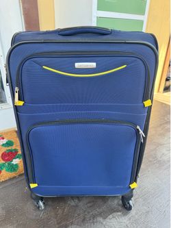 Samsonite Check in Suitcase