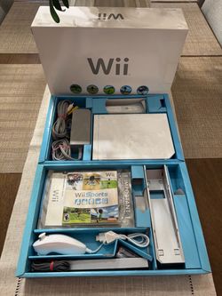 Nintendo Wii Console Bundle with Wii Sports