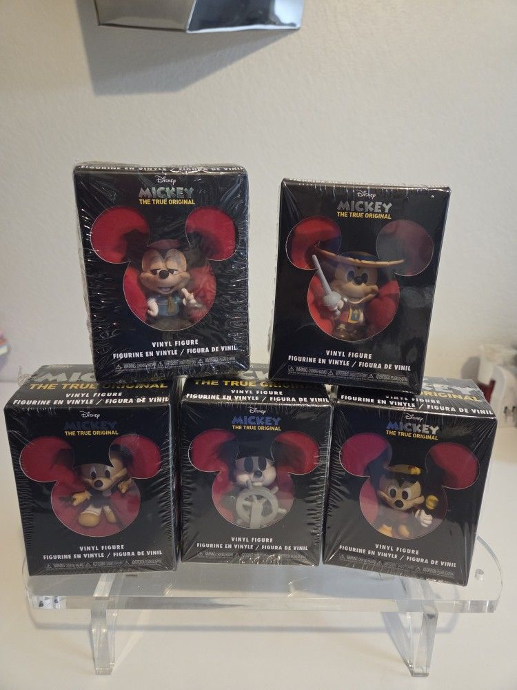 Mickey Mouse Vinyl Figurine 90yrs FUNKO