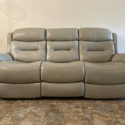 Sofa recliner - reclines flat - Great Condition!