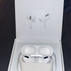 Airpods Pro - Wireless Charging Case