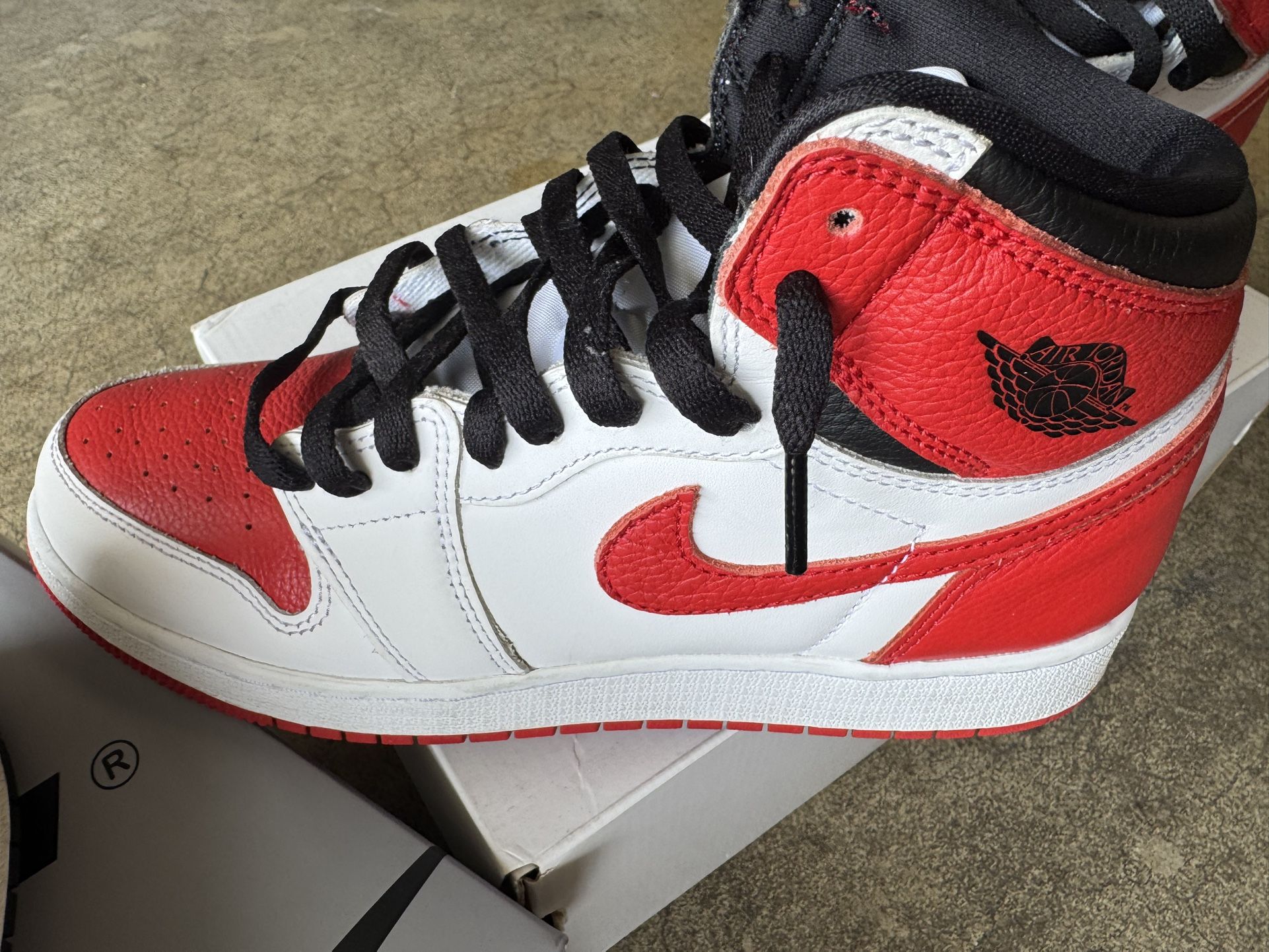 Jordan 1 Mid- 7y