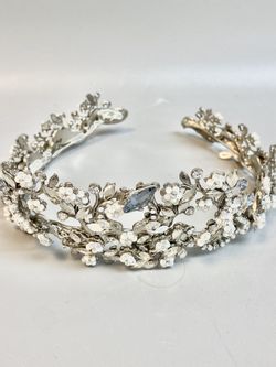 María Elena head piece tiara