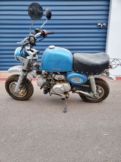 Skyteam 125cc honda monkey clone mini bike