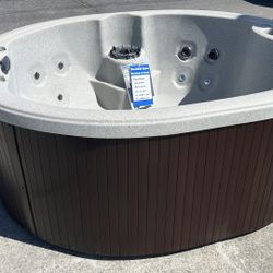Sale Aquaterra Calavara Spa Hot tub 110v Or 220v 
