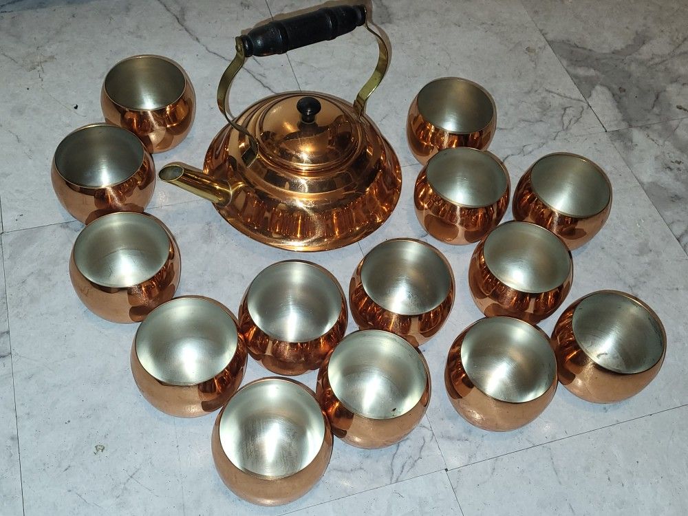 Coppercraft Guild MCM 1970 SET OF 15 pieces 14 Mugs O Cups Rounded & Tea Pot Kettle Moscow Vintage