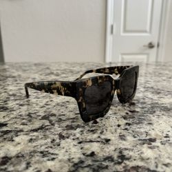 DIFF Women’s Sunglasses
