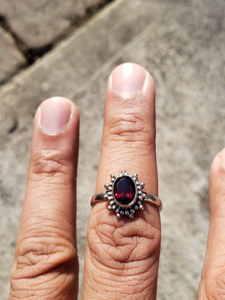 Sterling Silver Garnet Ring Size 8