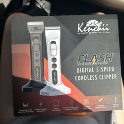 BRAND NEW IN BOX KENCHII CLIPPERS!!