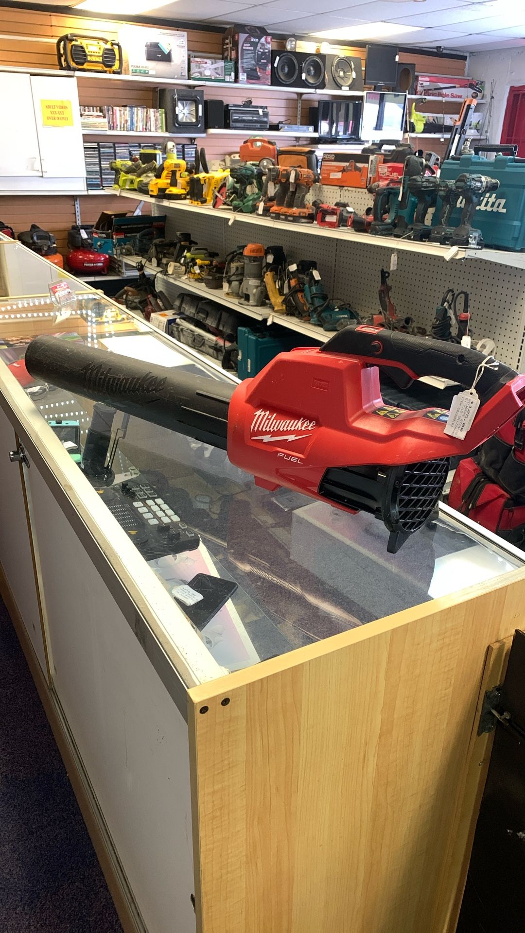 Milwaukee 2724-20 Leaf Blower
