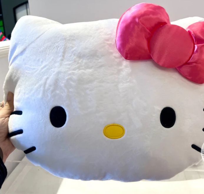 HELLO KITTY PILLOW UNIVERSAL