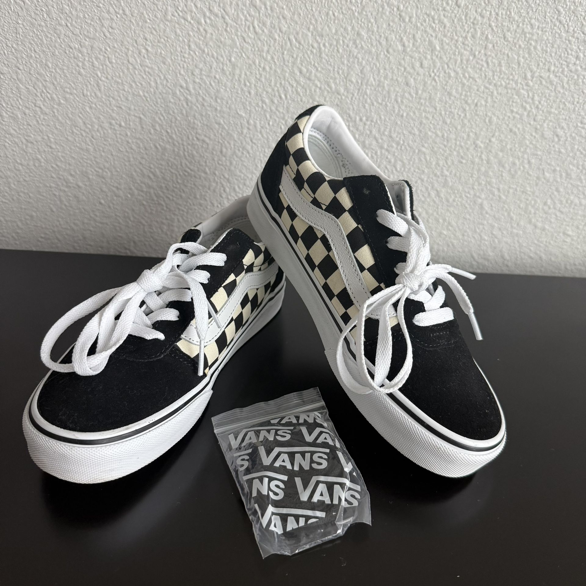 VANS Checkered Old Skool Black & White Shoes
