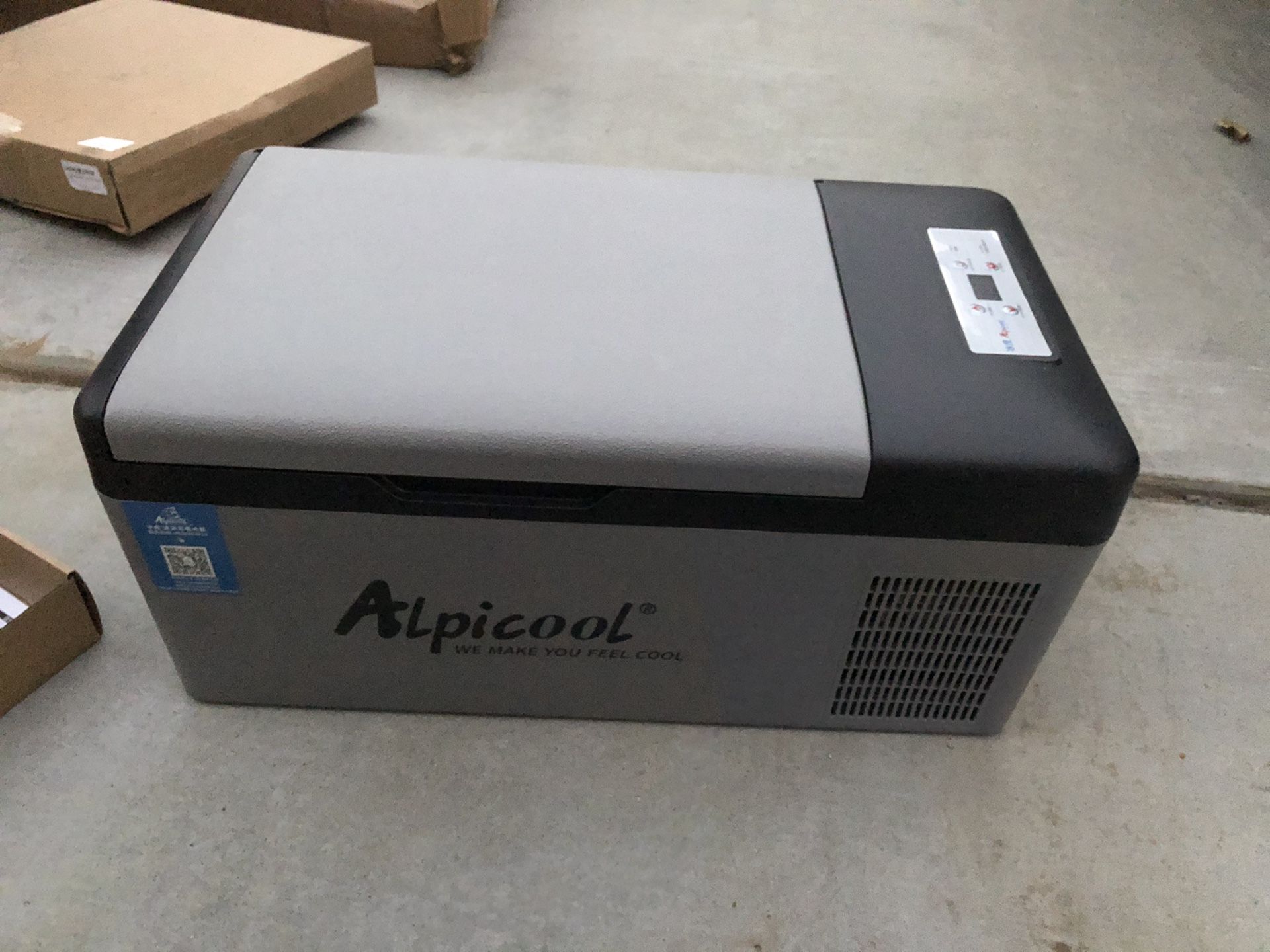 Alpicool C15 portable refrigerator 16 quarts 12/24v dc