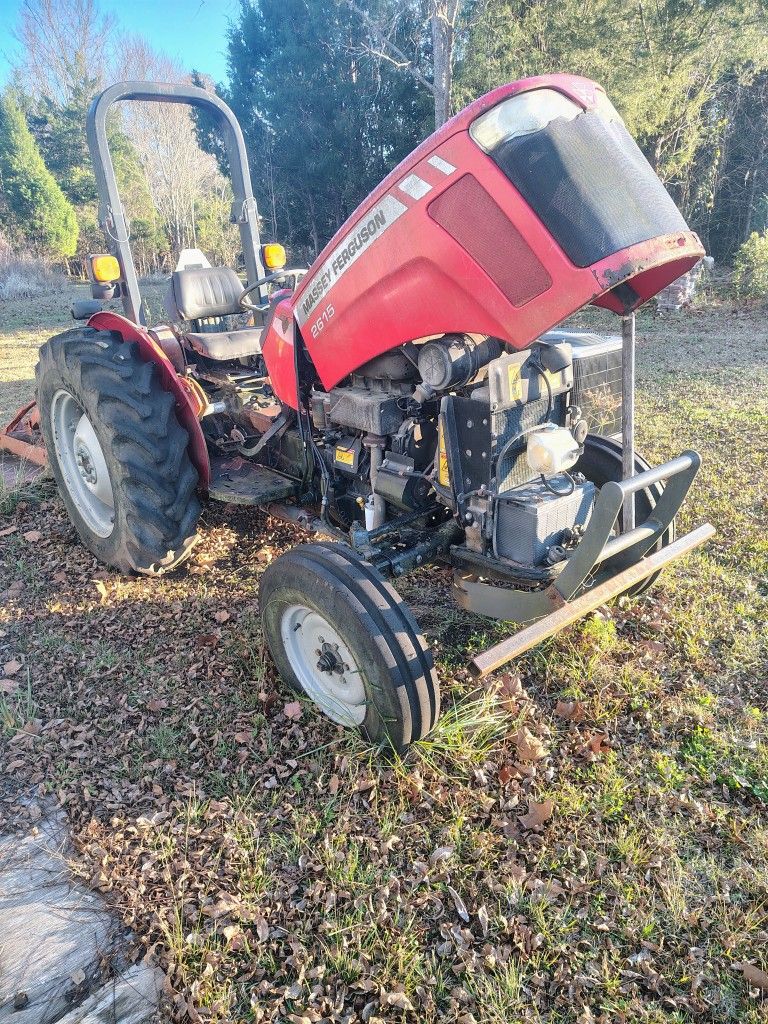 2012 Massey Ferguson 2WD Tractor