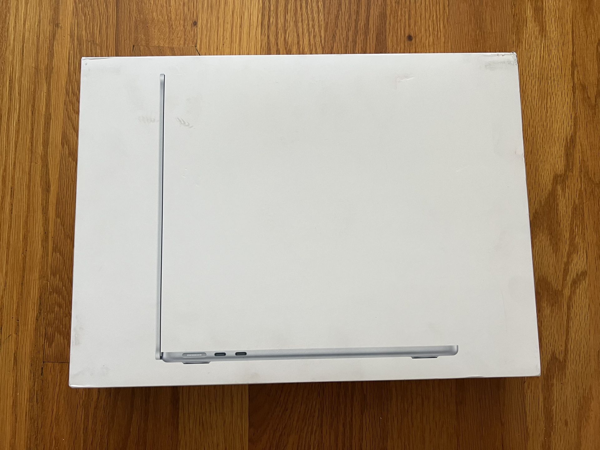Like New 13.6 inches Apple Macbook Air 2025 Laptop A3240 M4 SSD 256Gb RAM 16Gb macOS Sequoia w/ MS Office Logic X Final Cut - Warranty 11/2028
