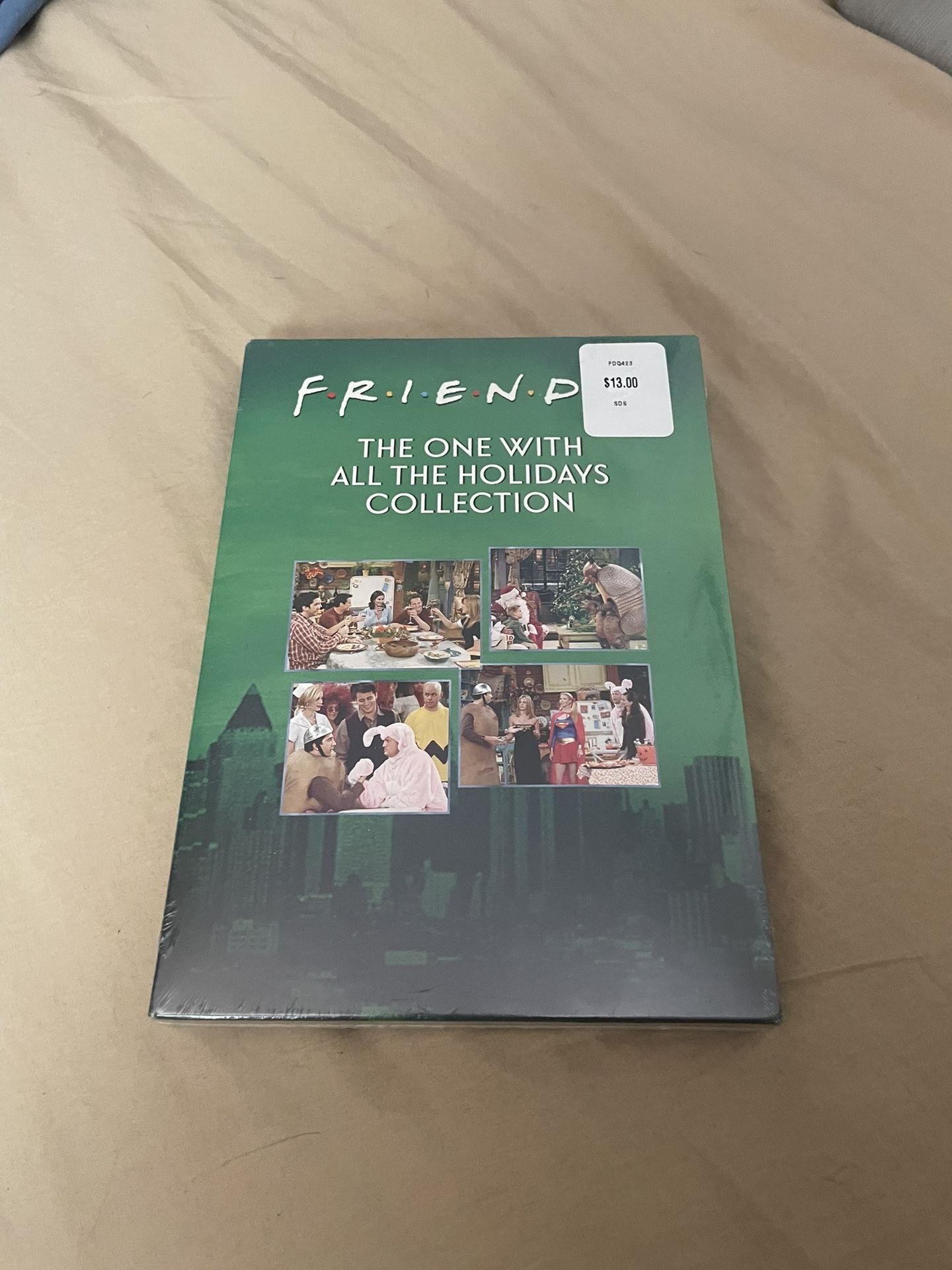 Friends Holiday Collection Set