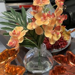 FALL FLORAL ARRANGEMENT &LEAF TRAYS