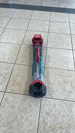 MILWAKEE DUAL POWER TOWER LIGHT